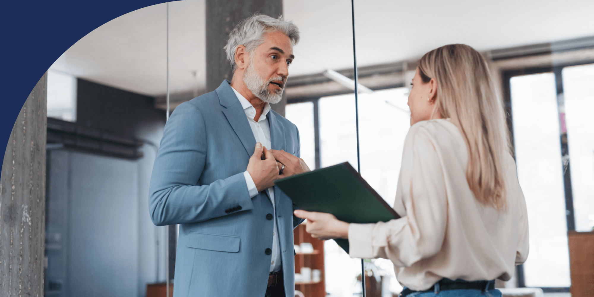 8 Signs of a Toxic Boss and How to Deal With Them (Until You Can GTFO)