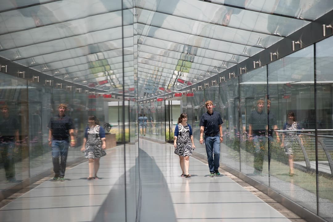 Howard Hughes Medical Institute company profile