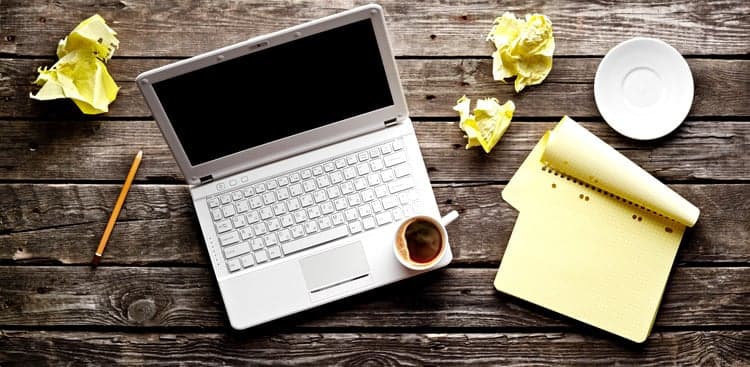 When to Be Modern (and When to Go Old School) in Your Job Hunt