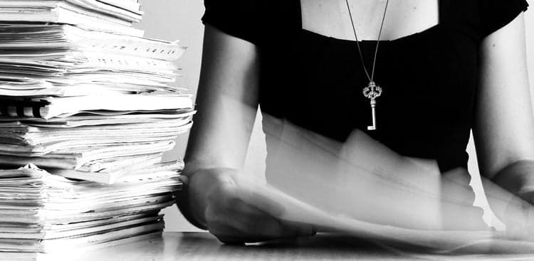 Are You Addicted to Your Job? 7 Ways to Tell