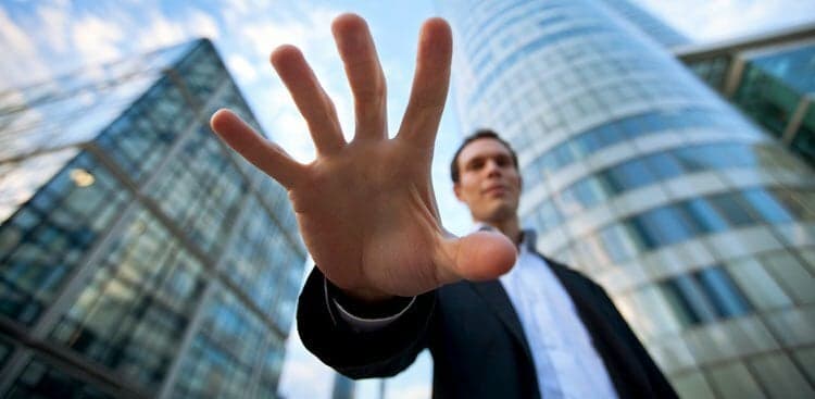 6 Body Language Mistakes You Don't Know You're Making