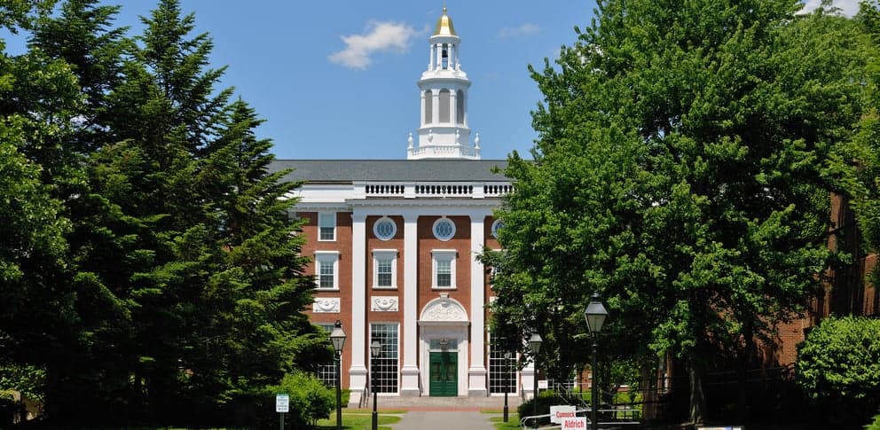 3 Career Lessons You Should Steal From Harvard Business School Grads