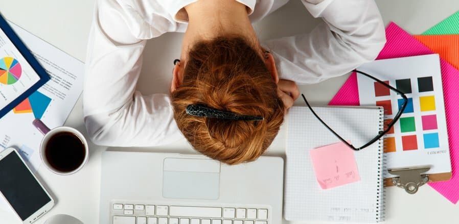 6 Ways to Survive Your First Day Back at the Office After an Amazing Vacation