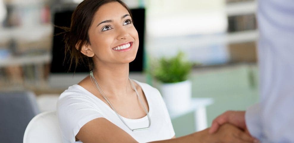 How to Maintain Just the Right Amount of Eye Contact