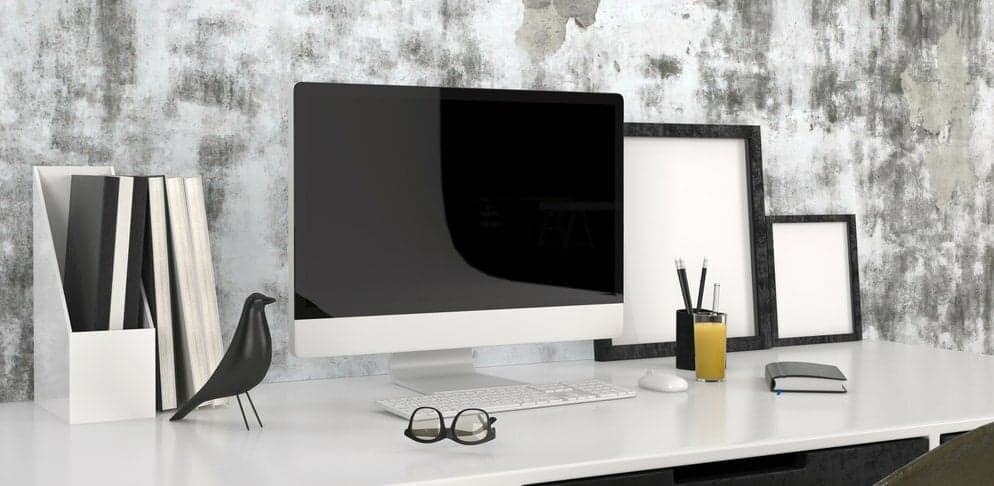 8 Fast and Easy Hacks to Organize Your Desk (and Give the Impression You're on Top of Your Game)