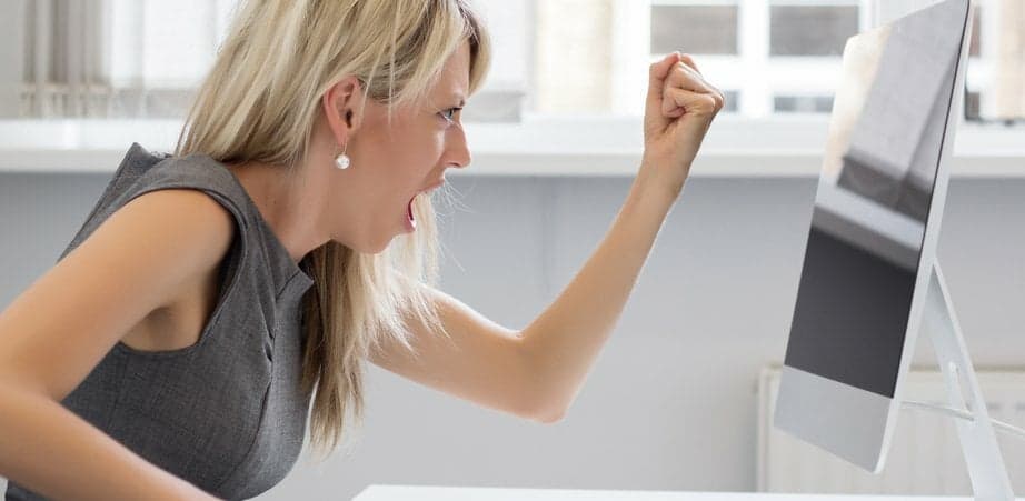 How to Deal With a Co-worker You Don't Like—But Everyone Else Is Obsessed With