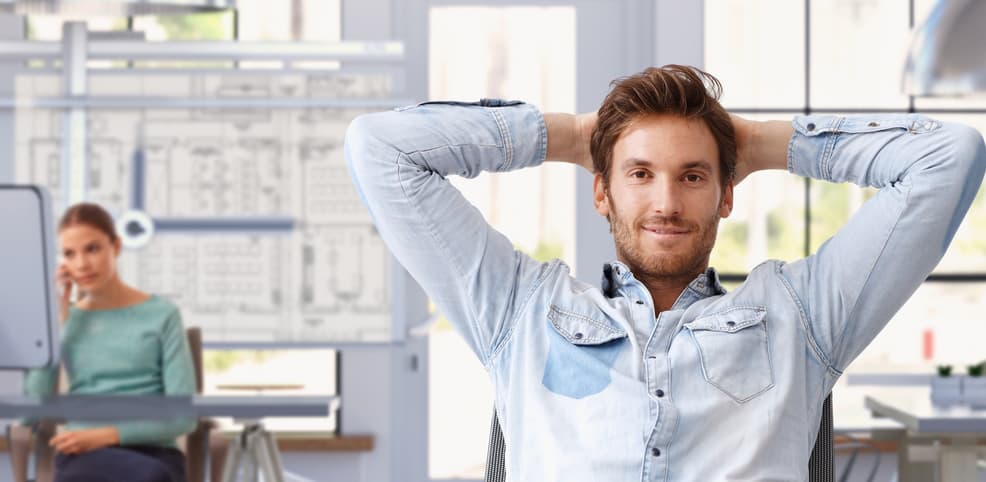 3 Better Alternatives to Working at Your Desk for 8 Hours in a Row (Because That's Just Wrong)