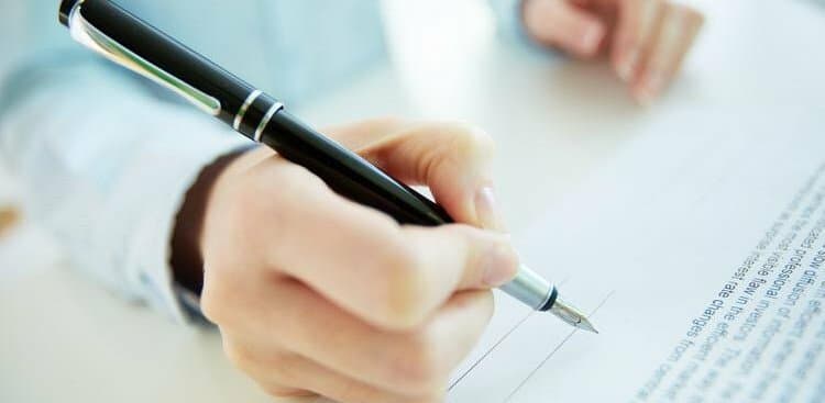 5 Hassle-Free Steps to Successfully Changing Your Last Name Professionally