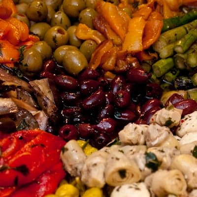 8 Items You Should Always Keep in Your Pantry & Fridge