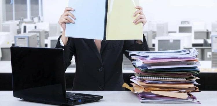 9 Reasons Your Resume Keeps Ending Up on the Bottom of the Pile