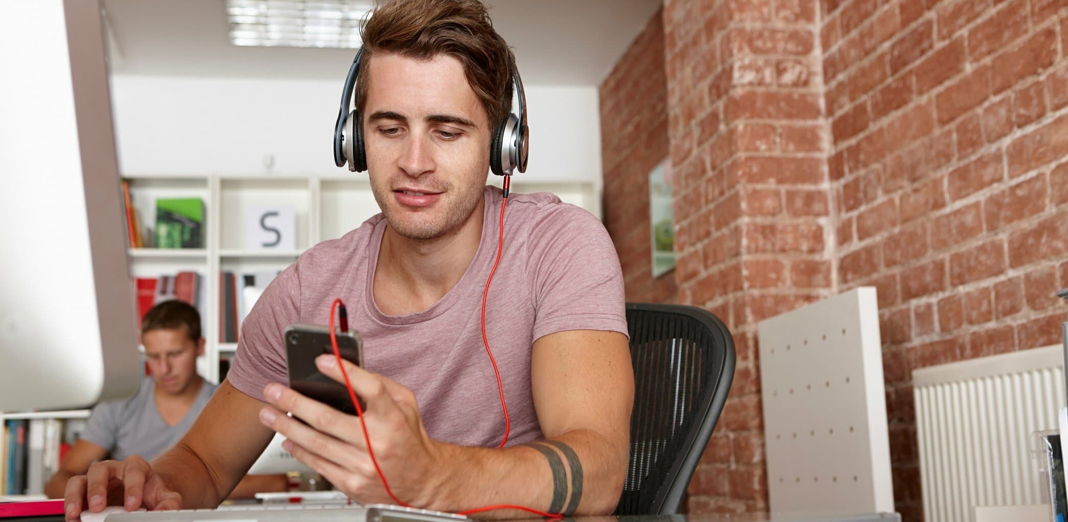 13 Cheap (or Free!) Apps That'll Help You Feel Better When You're Going Through a Rough Patch