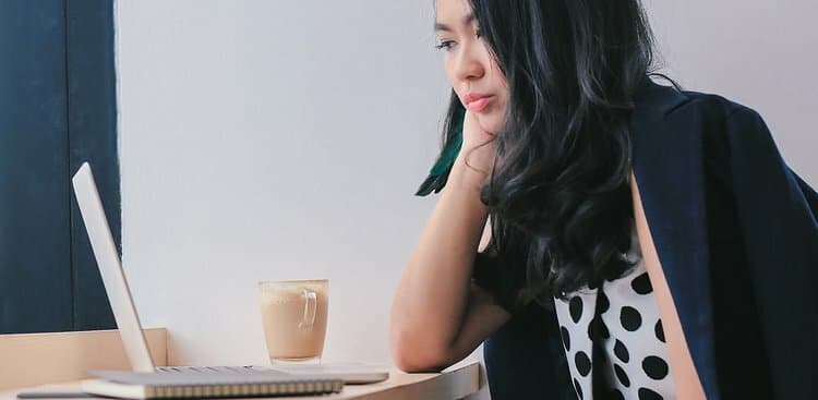 7 Practical Reasons Introverts Seem So Indecisive