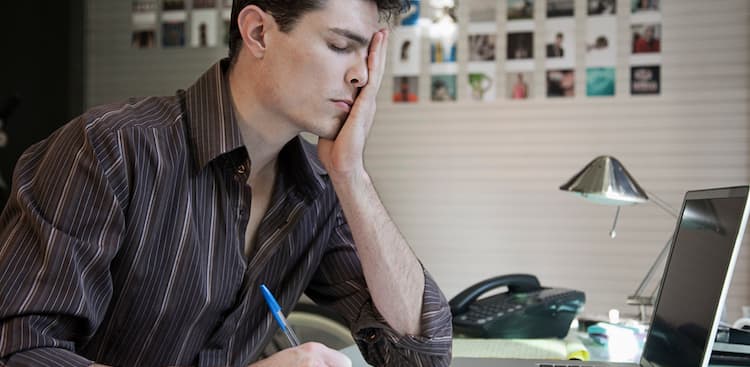 17 Bad Habits That Are Making Your Life Harder Than it Needs to Be