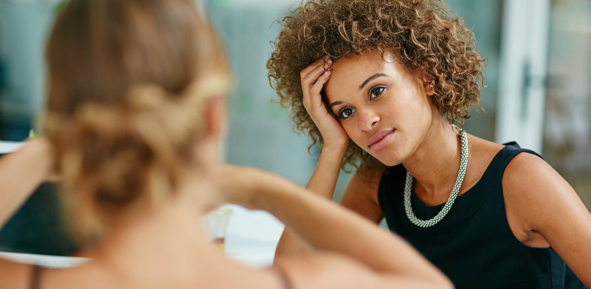 How to Wrap Up a Boring Conversation (Because We've All Been There)