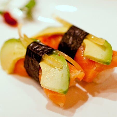 Roll Rules: Dining Etiquette at the Sushi Bar