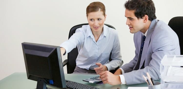 The 3 Worst Types of Nosy Colleagues (and How to Deal)