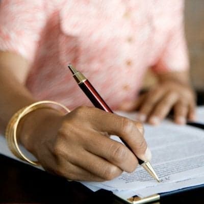 Want a Better Cover Letter? Avoid These Extremes