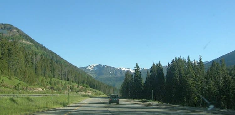 Cross-Country Challenge: Surviving a Road Trip