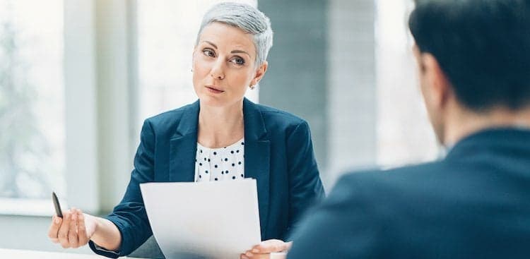 4 Tips for Responding to "Sell Me This Pen" in an Interview