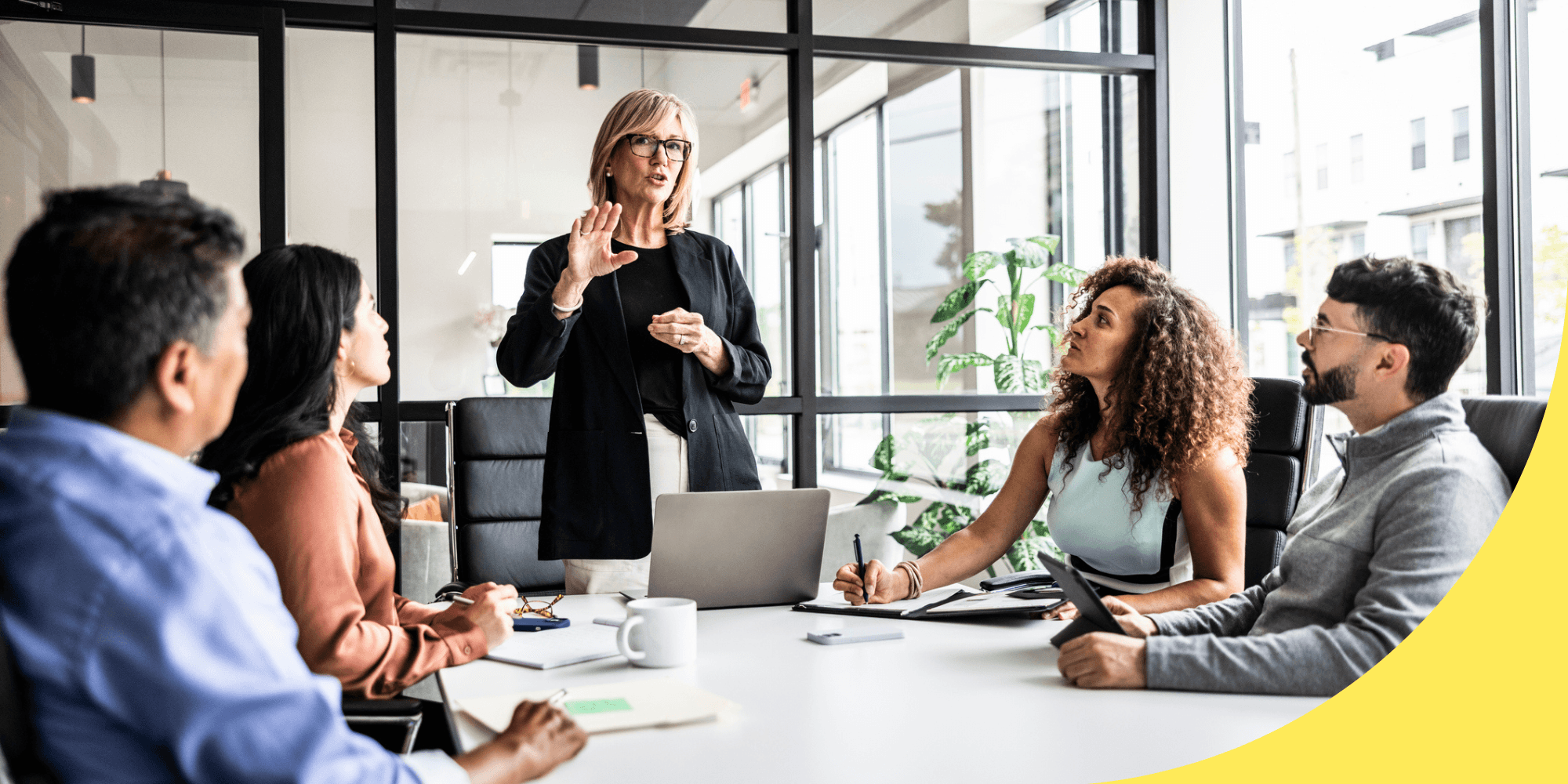 What Are the Duties and Responsibilities of a Manager?