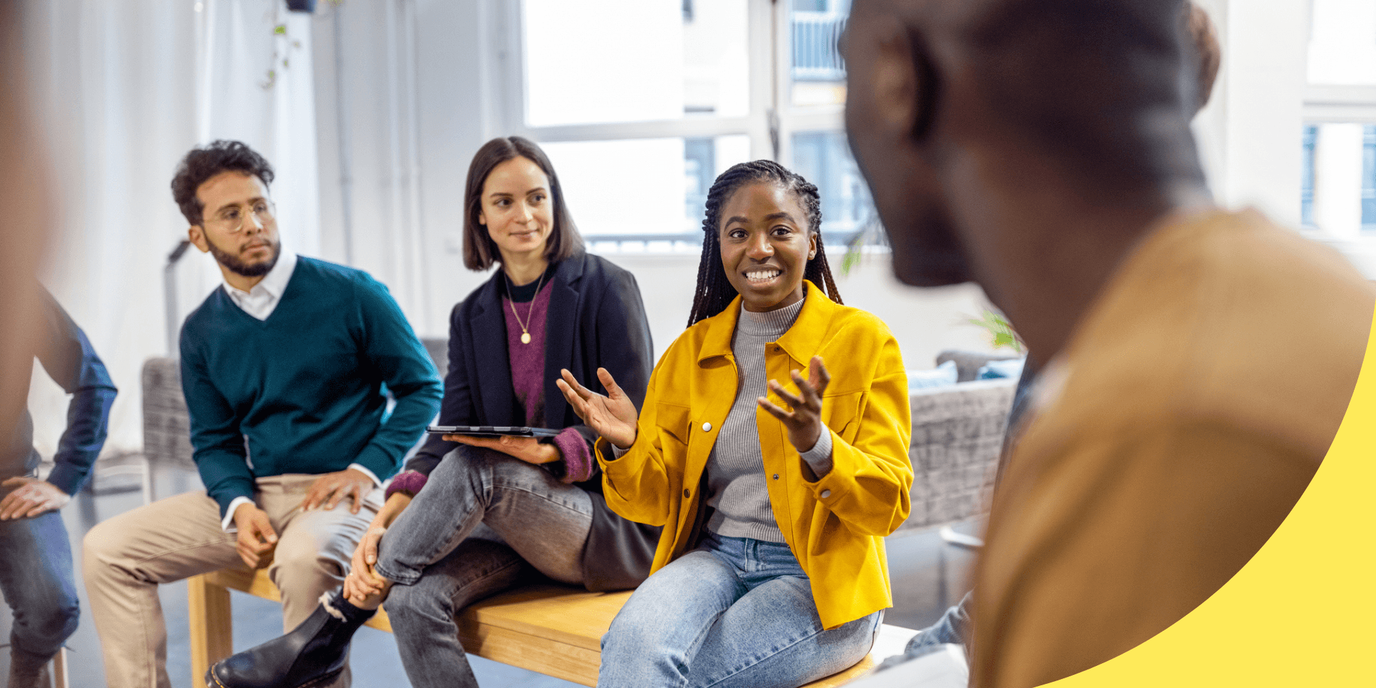 8 Nonverbal Communication Skills Examples—and How to Improve Yours