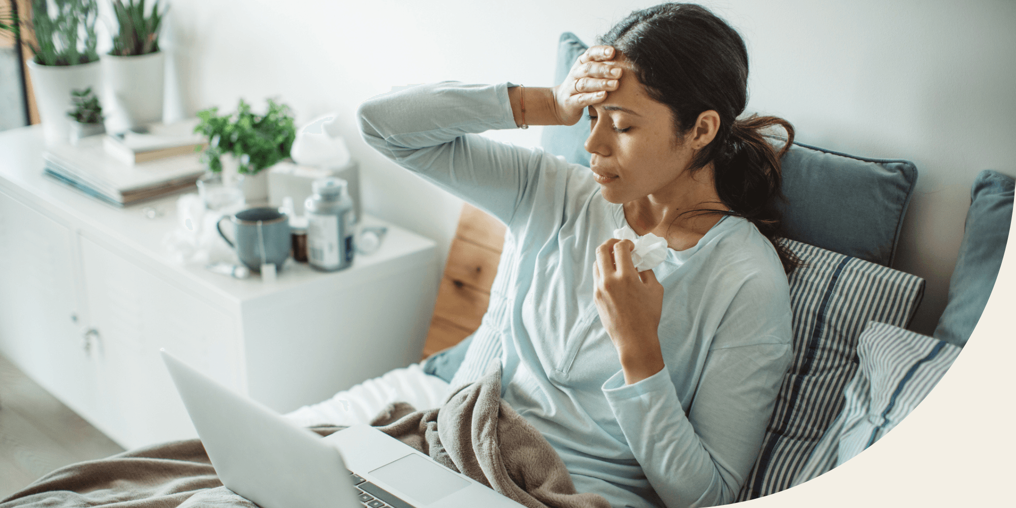 How to Write an Out-of-Office Message When You’re Sick (With Templates)