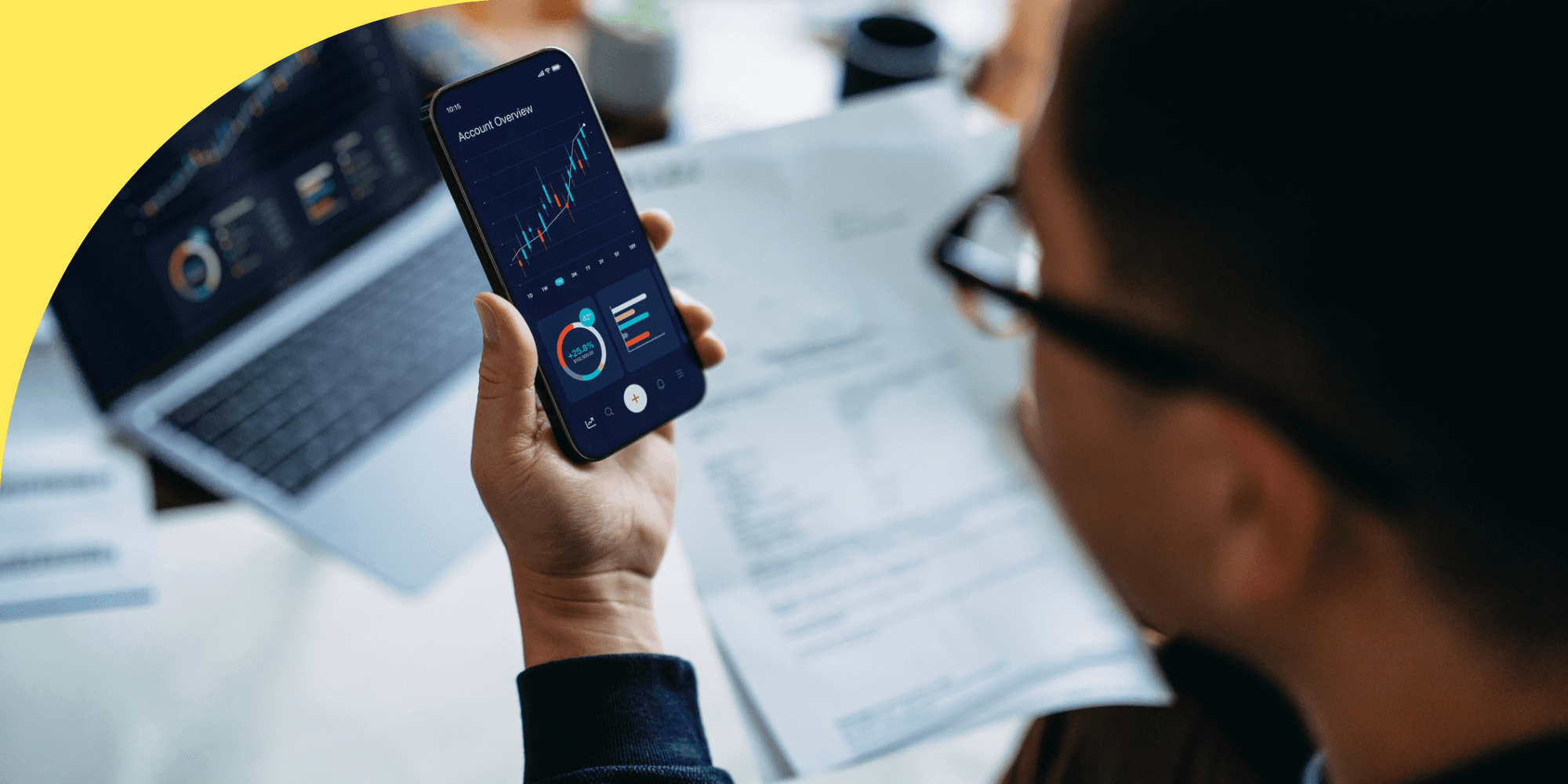 Pros and Cons of Stocks (Plus, Tips for Successful Investing)