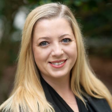 Jaclyn Gates headshot