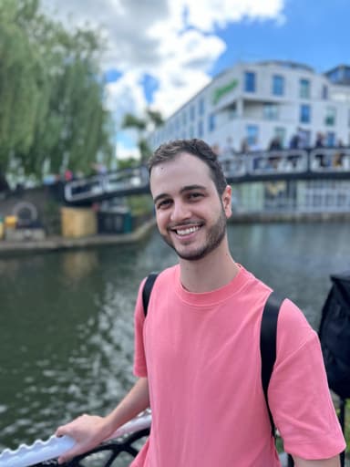 Leonardo Capita headshot